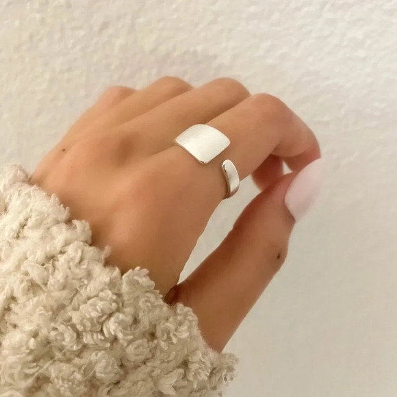 925 Sterling Silver Textured Wrap Ring Minimalist Dainty Wrap Brushed Ring - Picture 7 of 7